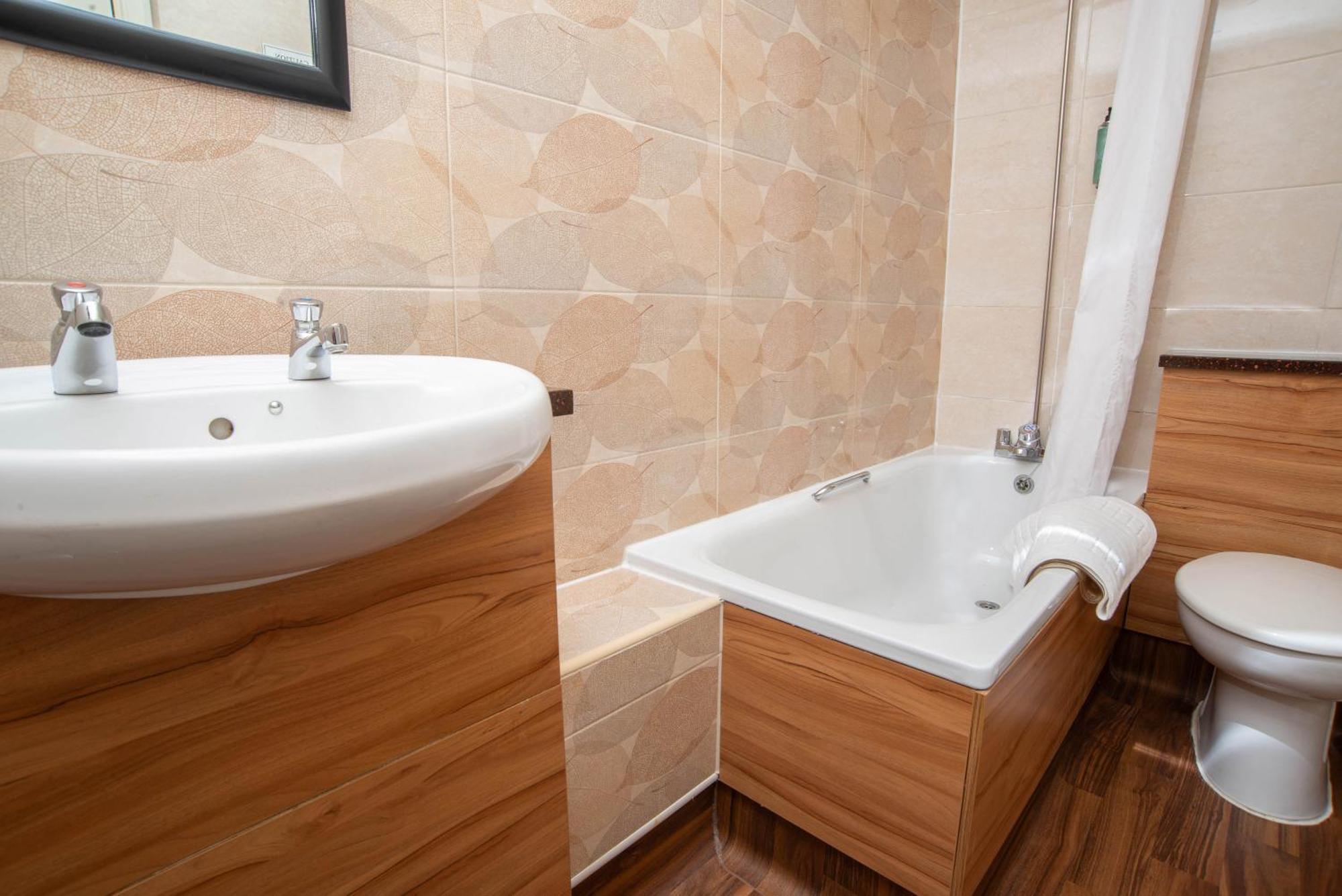 The Shrewsbury Hotel Wetherspoon Екстер'єр фото