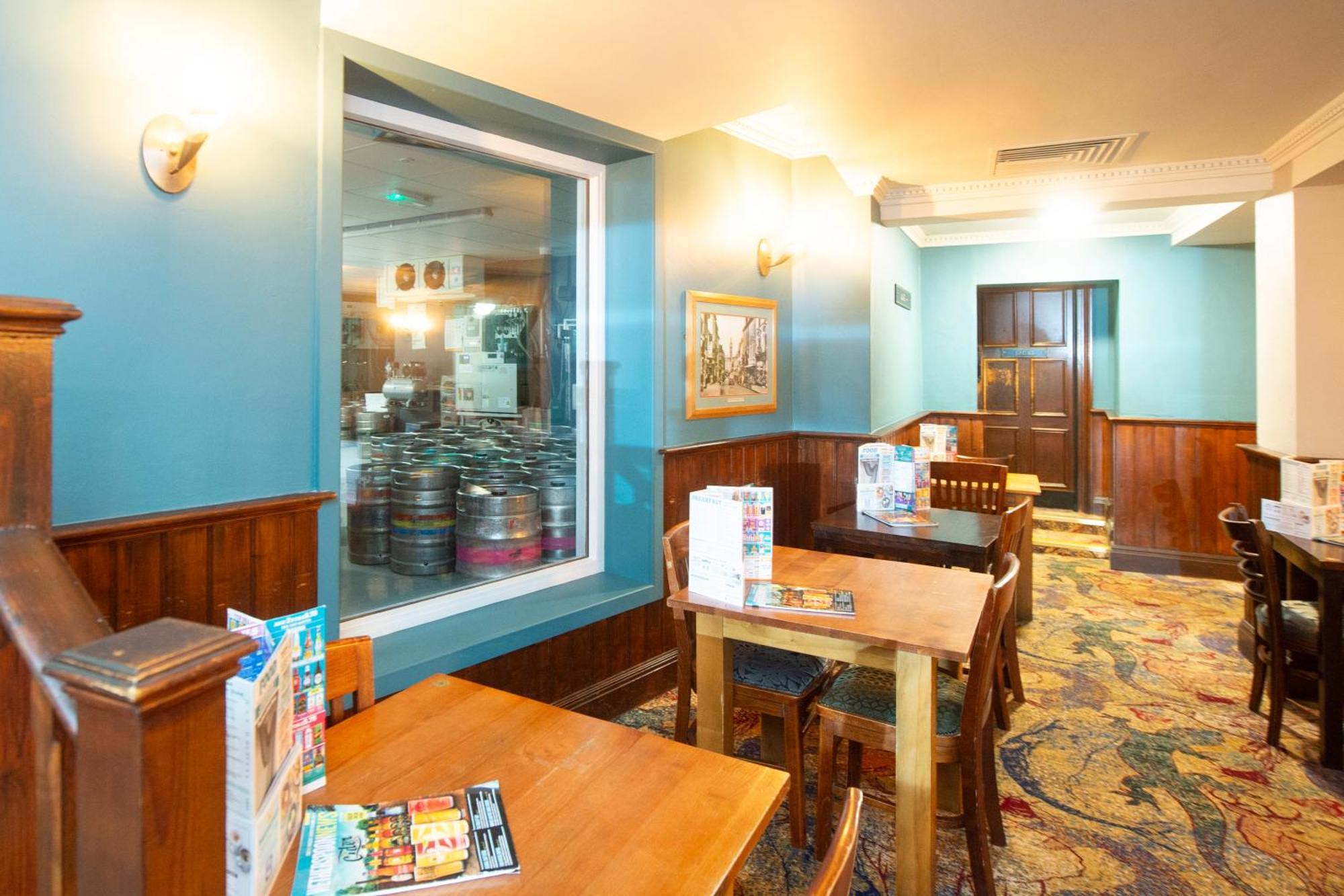 The Shrewsbury Hotel Wetherspoon Екстер'єр фото