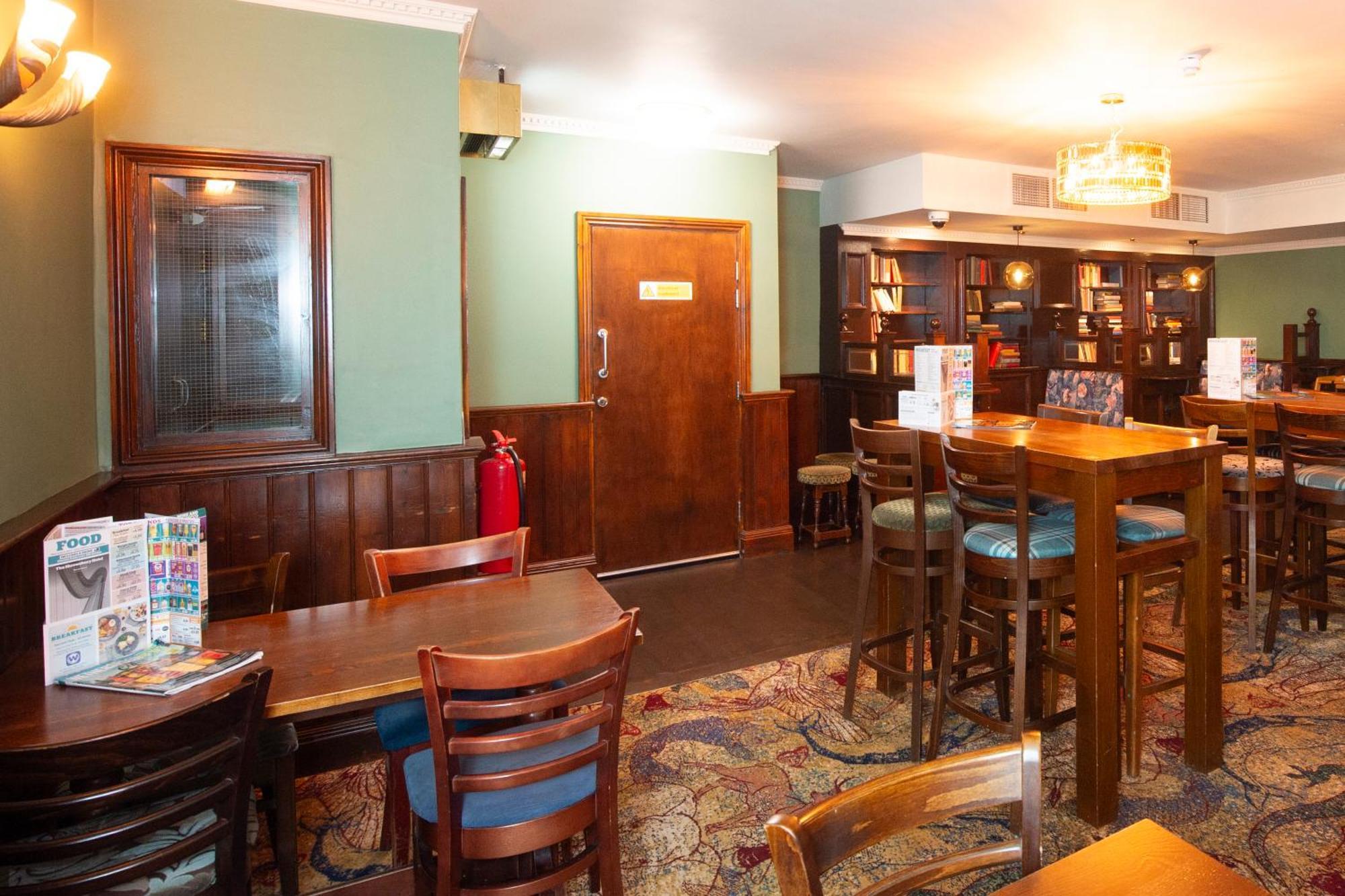 The Shrewsbury Hotel Wetherspoon Екстер'єр фото
