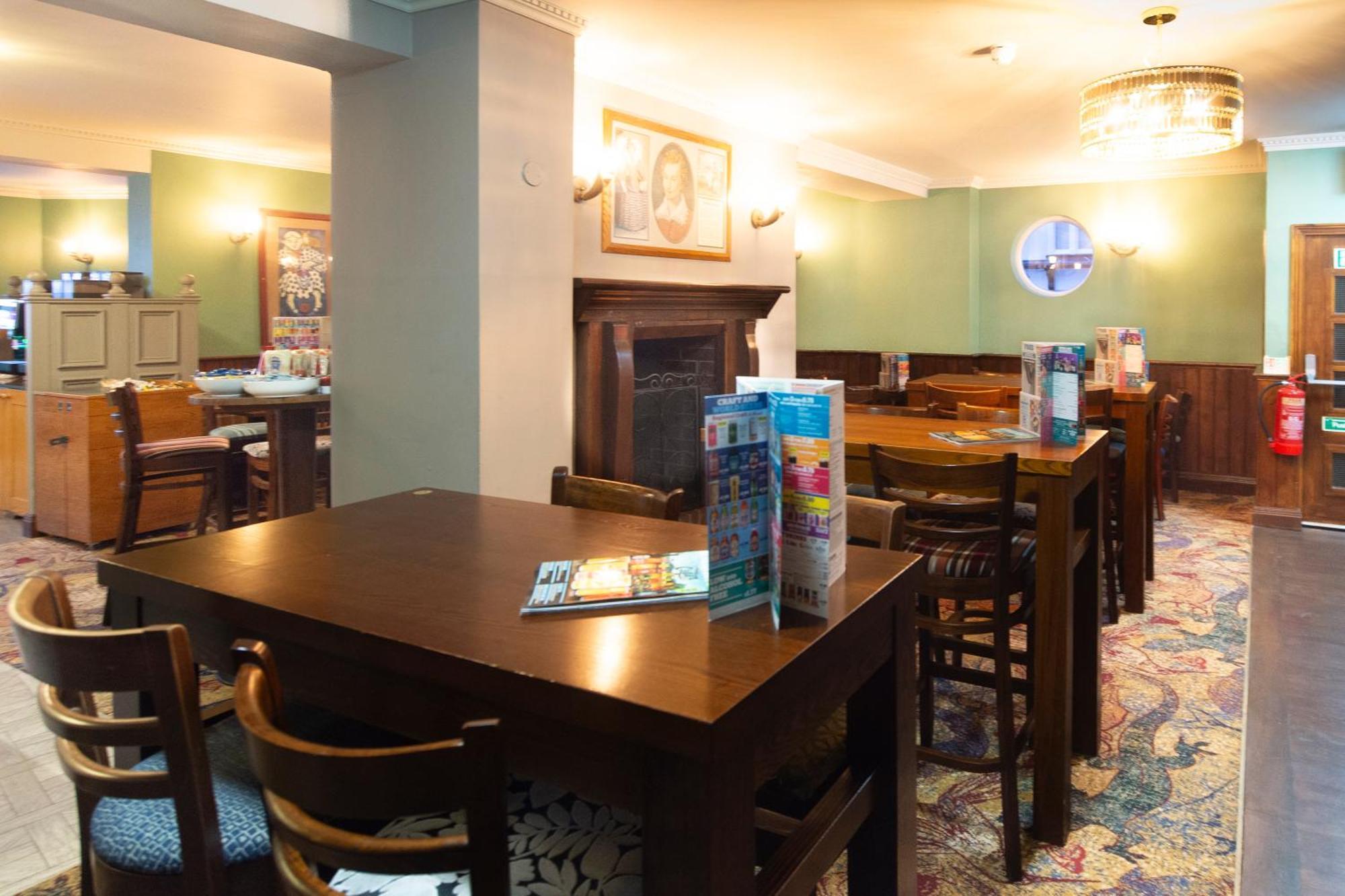 The Shrewsbury Hotel Wetherspoon Екстер'єр фото